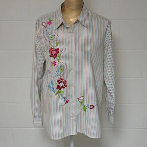 BRECKENRIDGE/STRIPE/ FLORAL PAISELY EMBROIDERY/SIDE VENT/BUTTON UP SHIRT BLOUSE